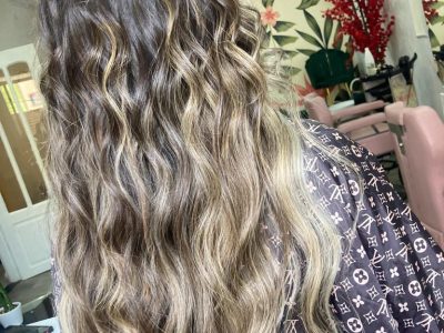 Coiffeuse professionnelle à domicile