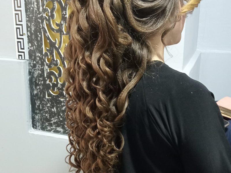 Coiffeuse fifi isser