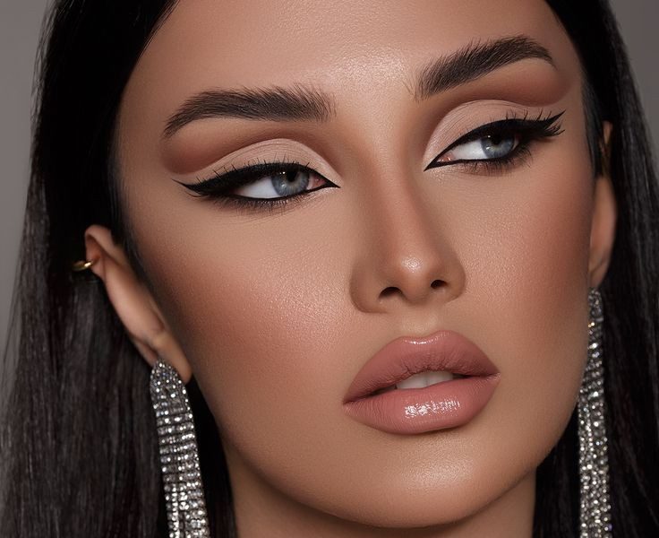 ميكب عرائس كل انواع ميكب سموكي