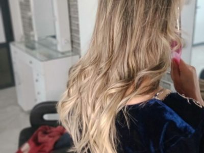 Coiffeuse esthéticienne a domicile